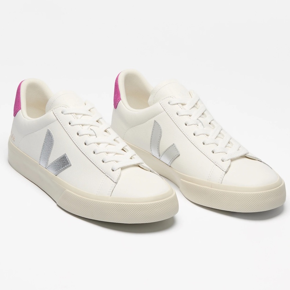 NWT New Veja Campo Sneakers Size 10 41 White Silver Ultraviolet Leather